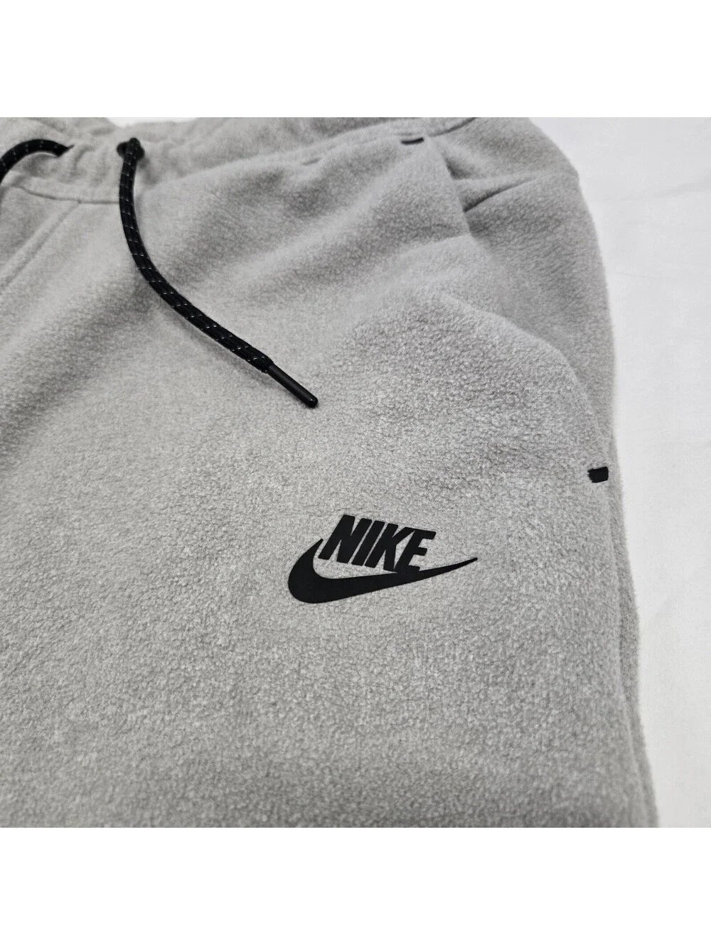 EUC Men's SMALL Nike Tech Fleece Winter Joggers Grey Logo Sweatpants DQ4808-016